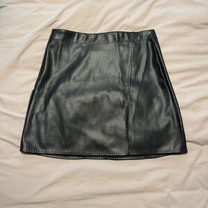 Max Studio Black Faux Leather Mini Skirt